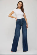 SUPER HIGH RISE SKATER JEAN